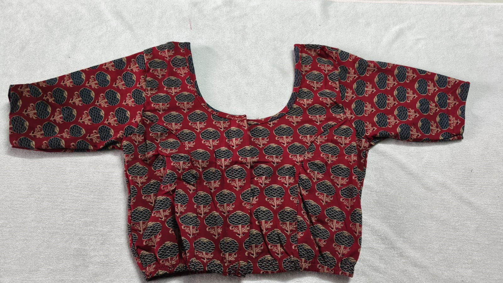 Stretchable blouses