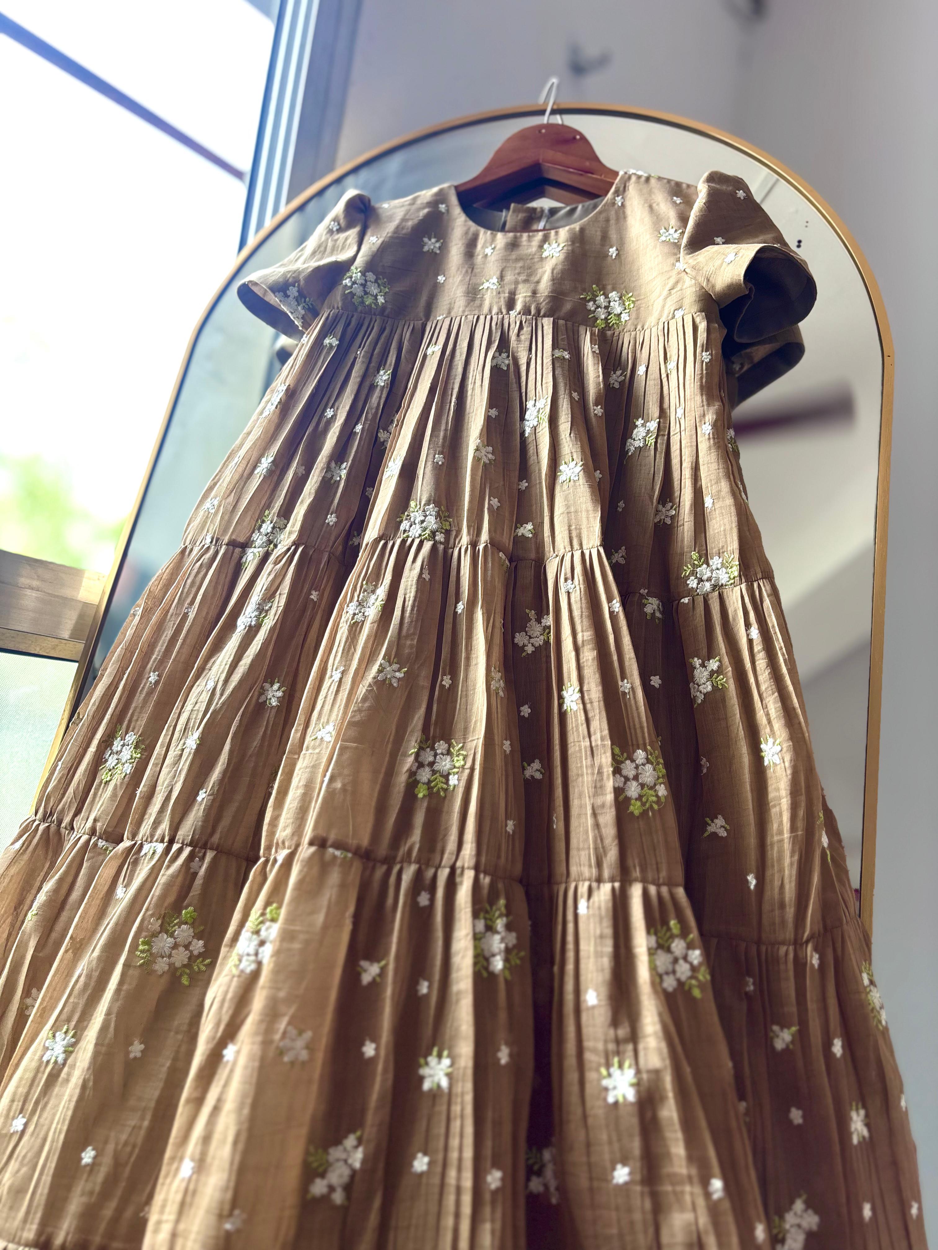 Mull chenderi full flare gown