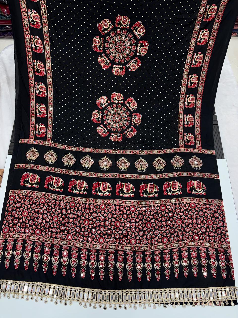 New hit Azrak sartin saree ✨