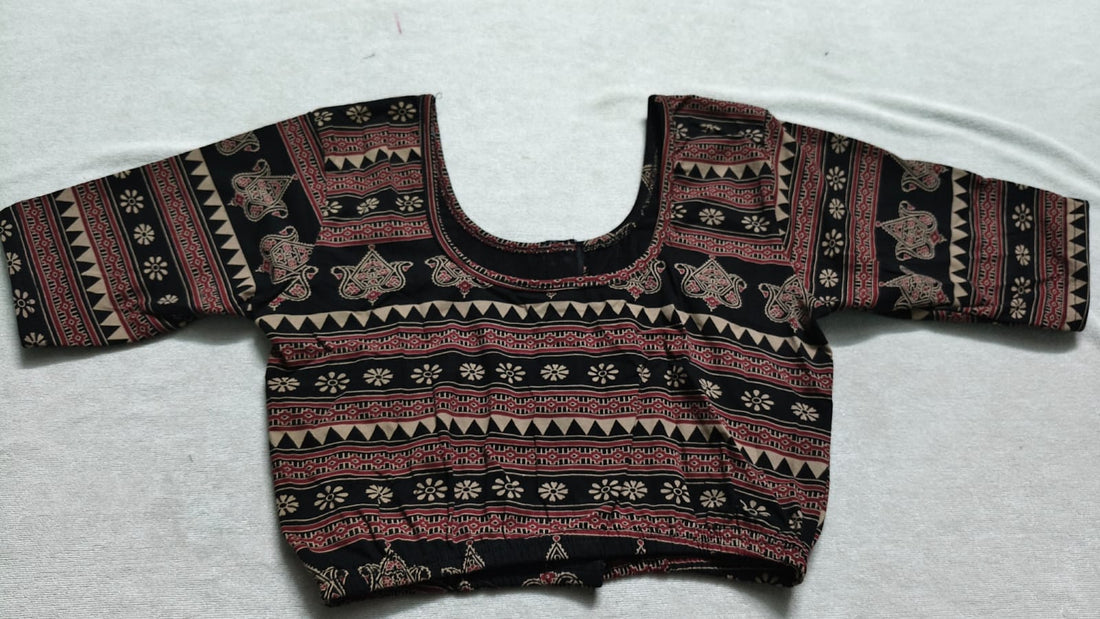 Stretchable blouses