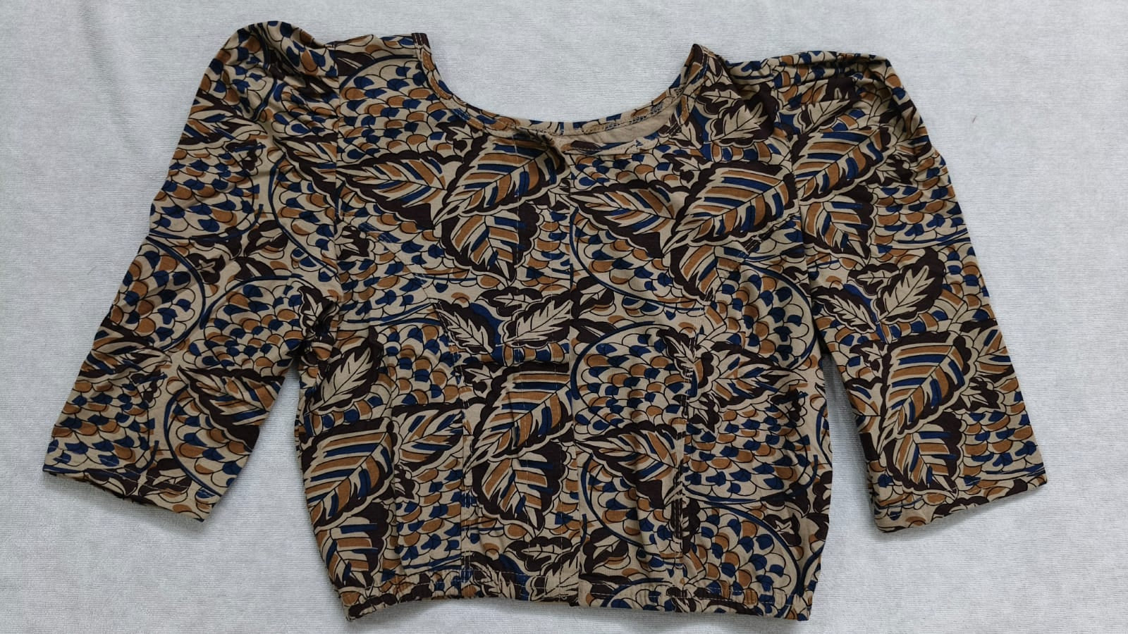 Stretchable blouses