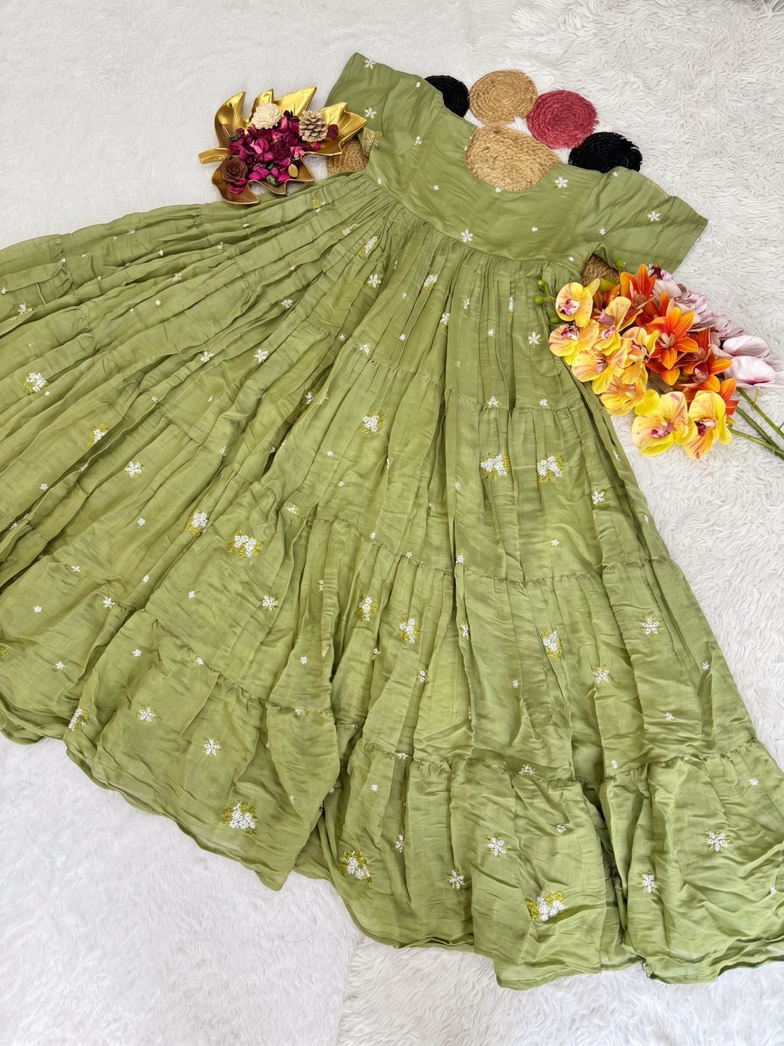 Mull cotton chenderi midi gown