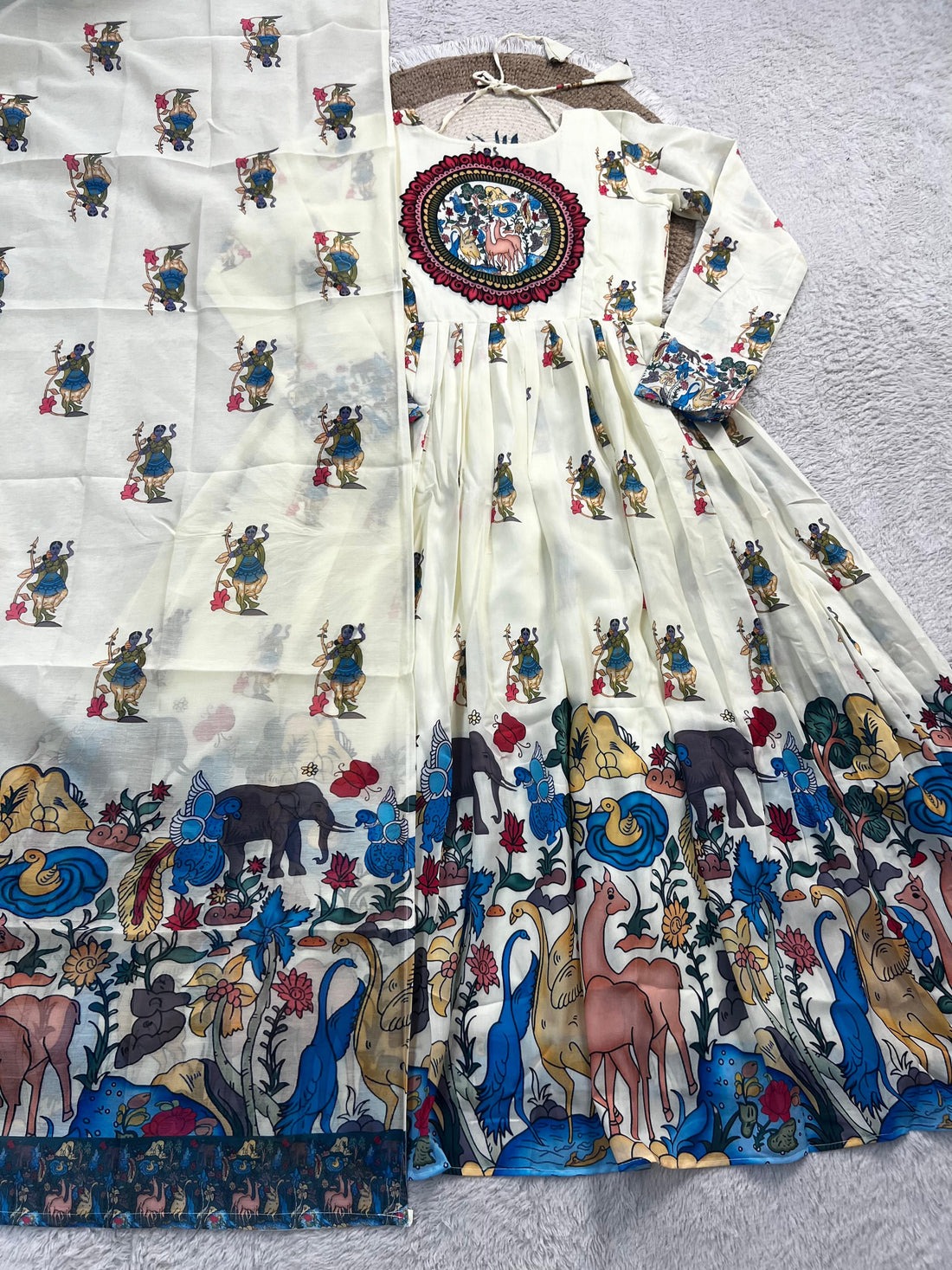Klamkamkari inspired design gown with duppata