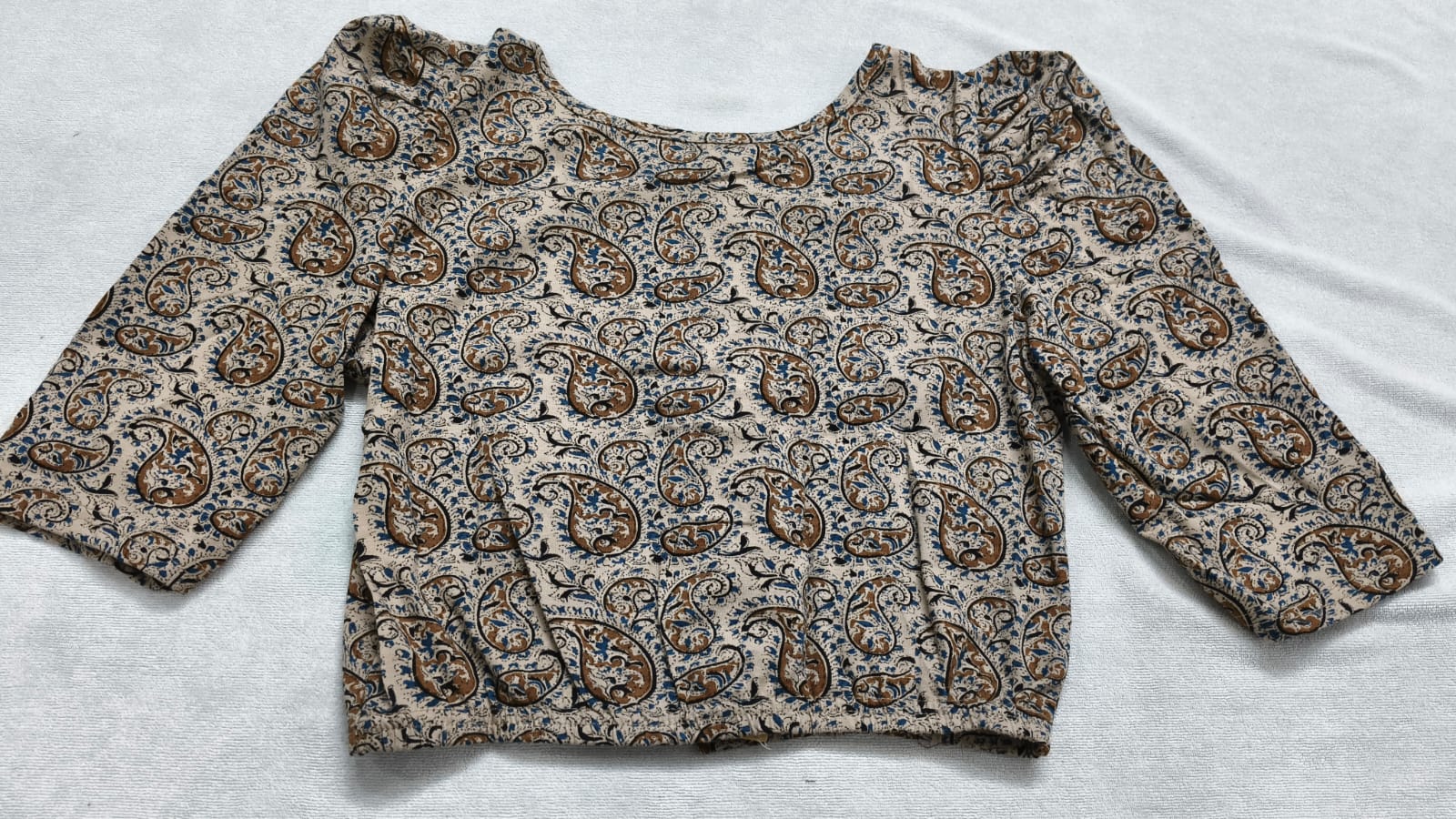 Stretchable blouses