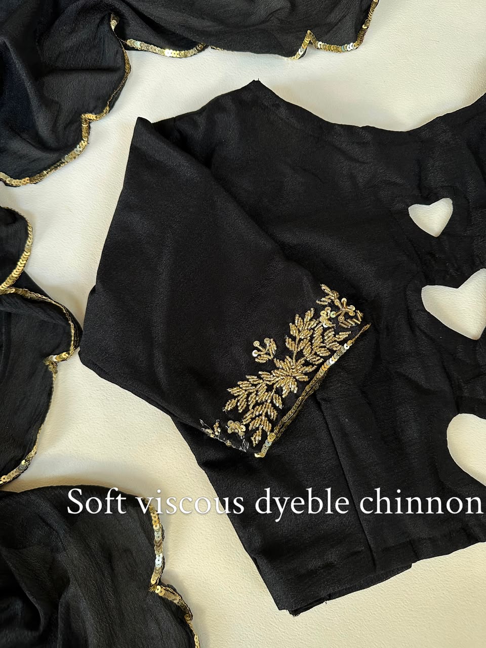 soft viscose dyeble chinnon saree