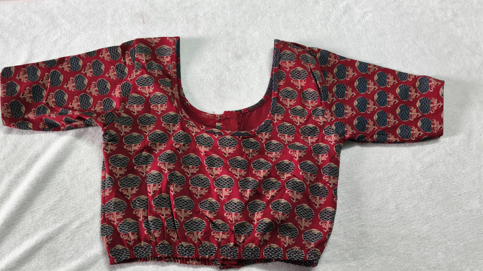 Stretchable blouses