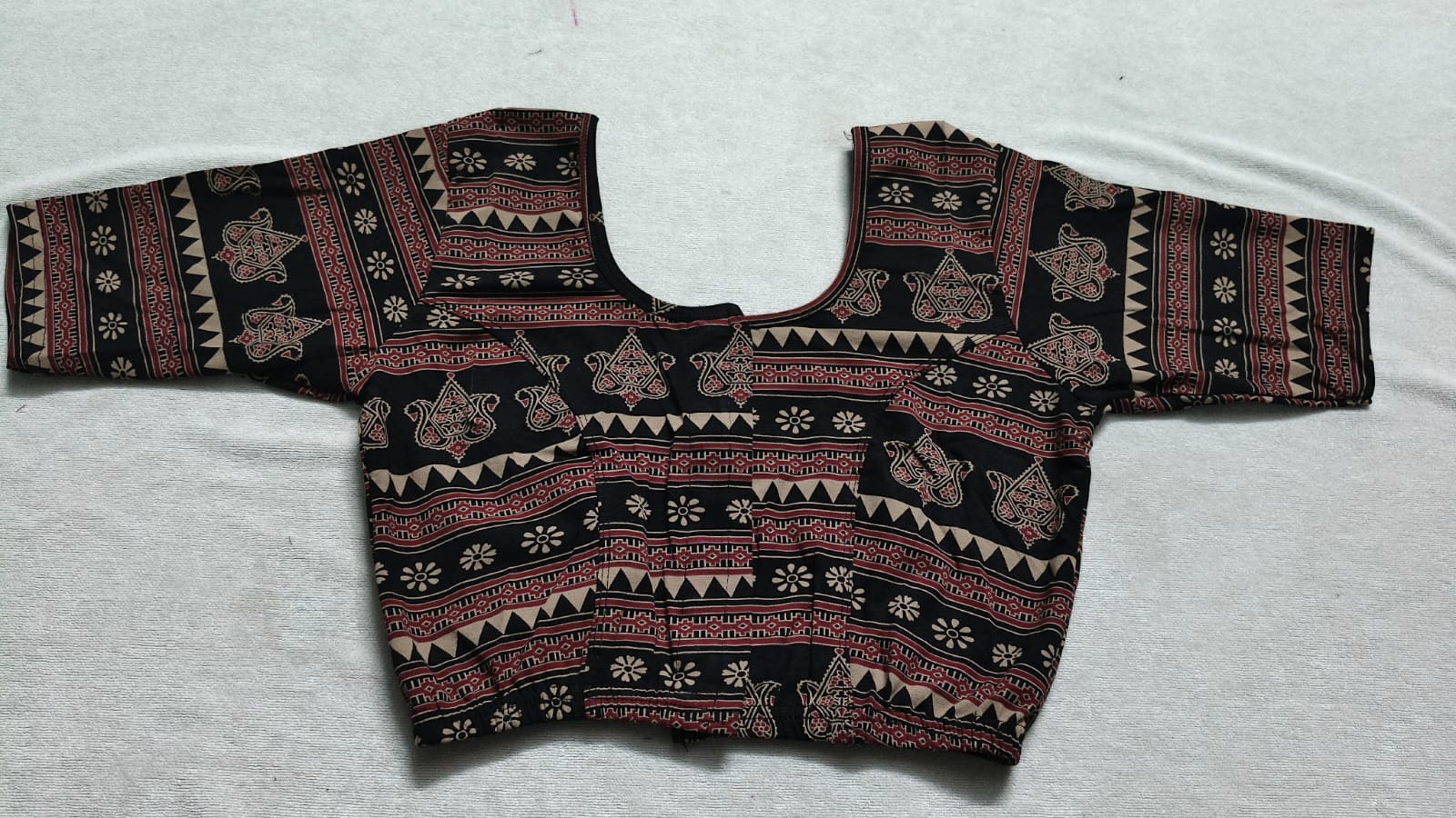 Stretchable blouses