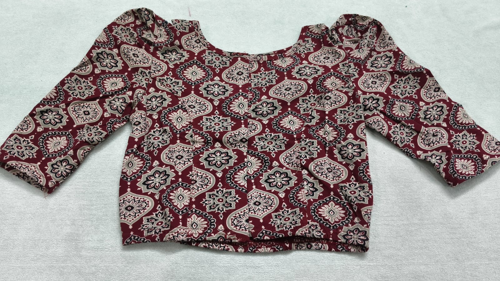 Stretchable blouses
