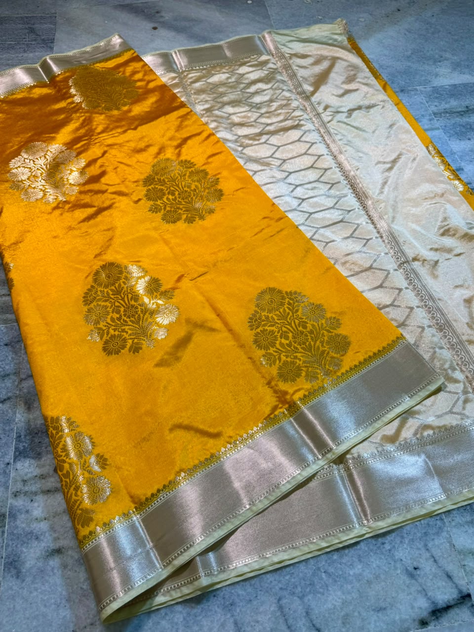 Banarasi katan silk fabric saree