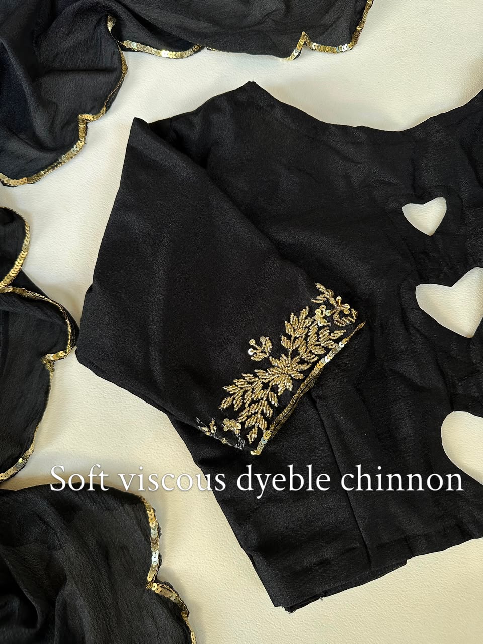 soft viscose dyeble chinnon saree