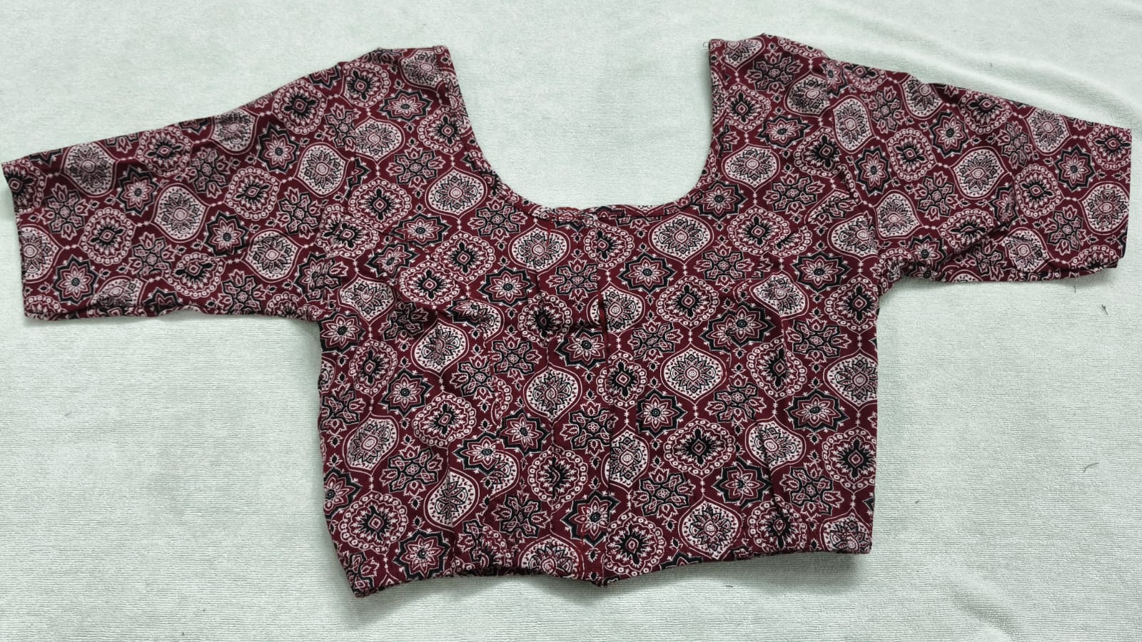 Stretchable blouses