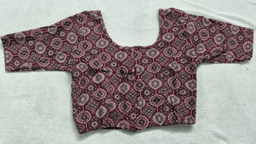 Stretchable blouses