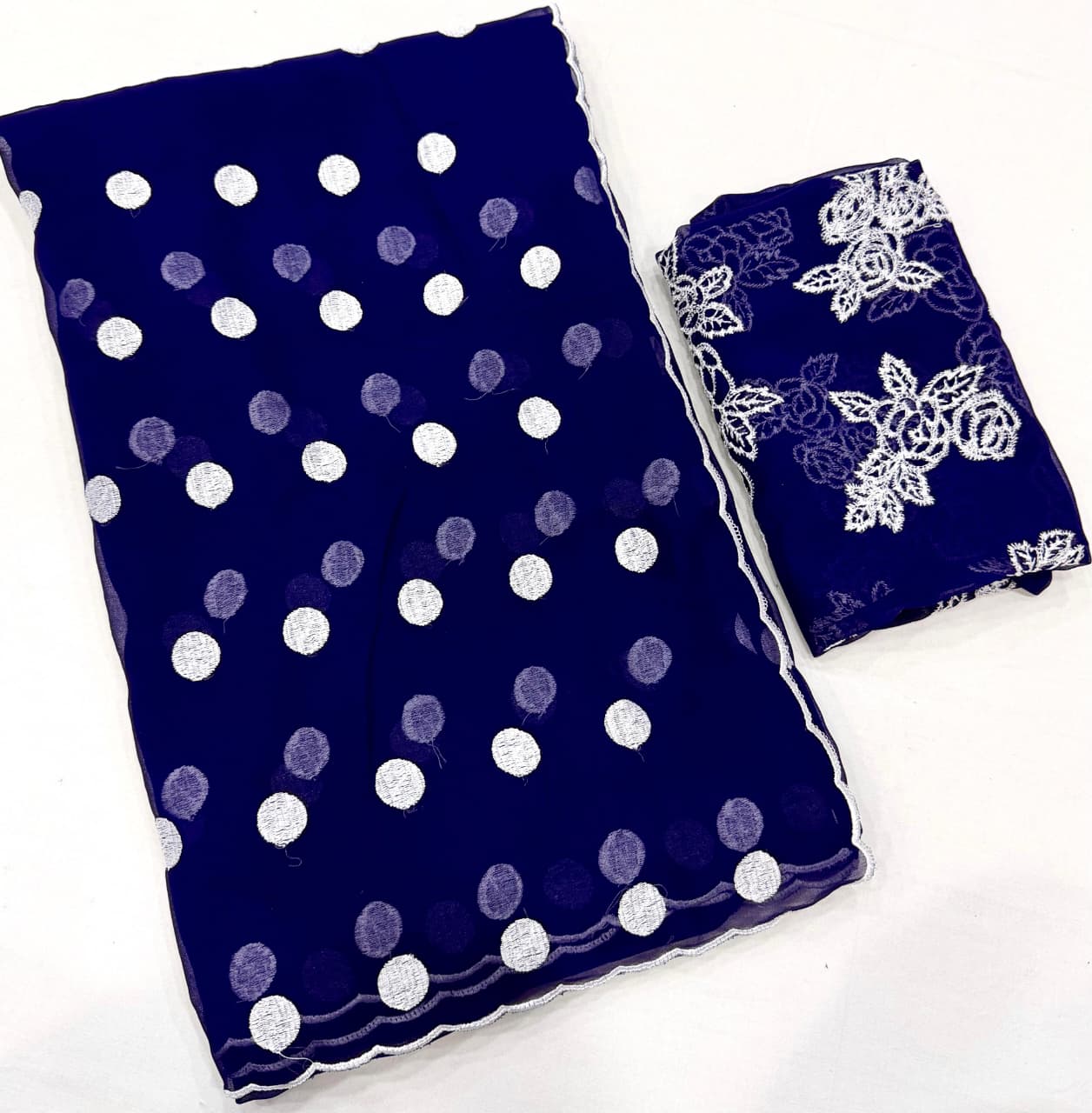 polka dot thread work scalp border saree