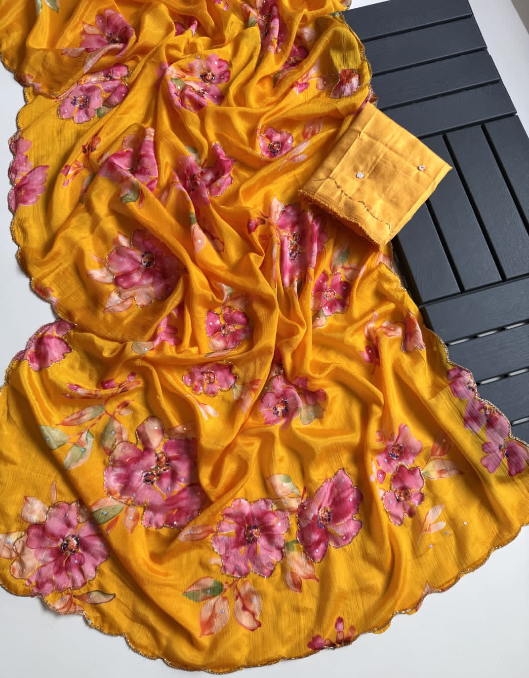 Chinnon silk floral 🌺 print saree