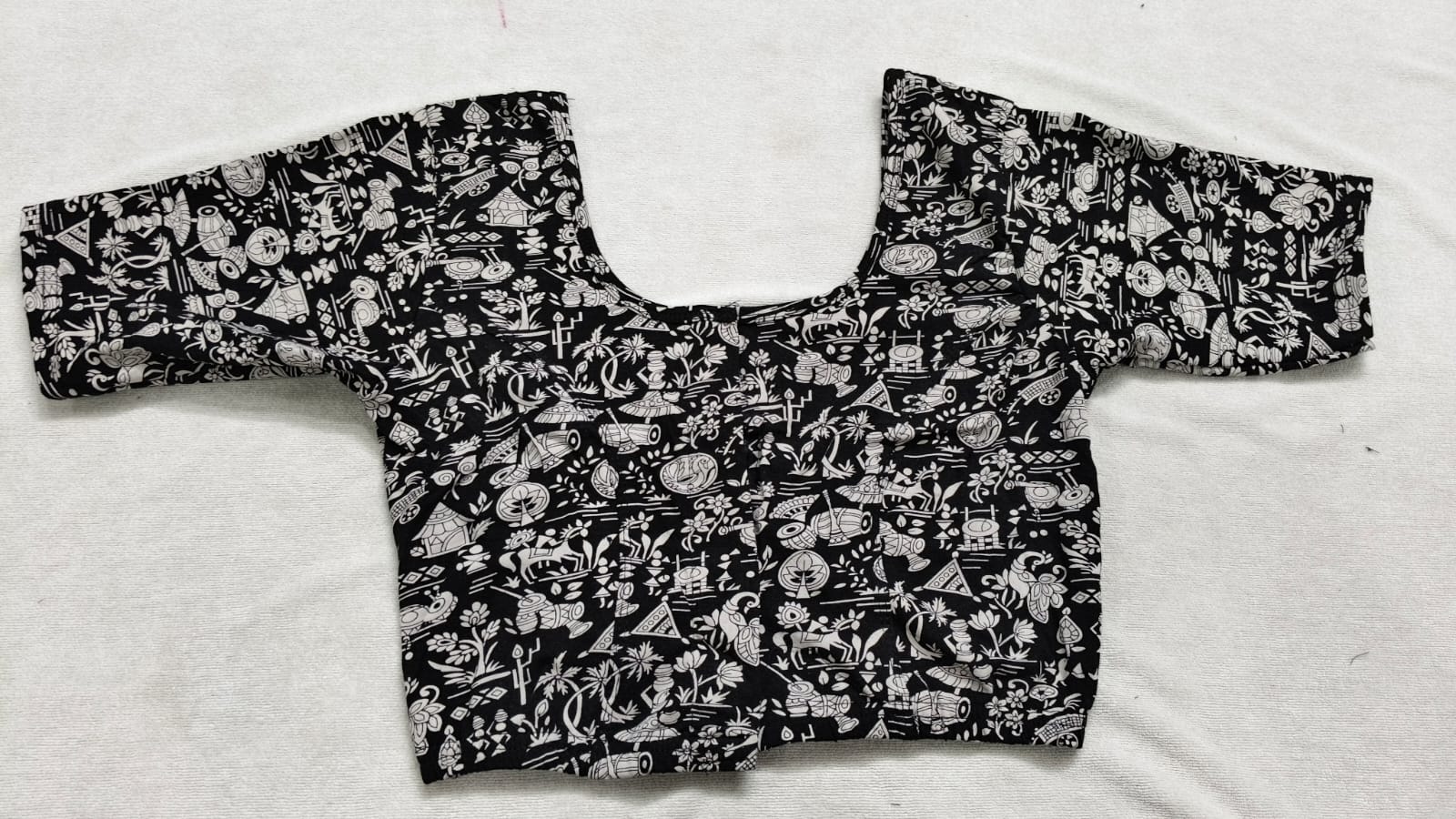 Stretchable blouses