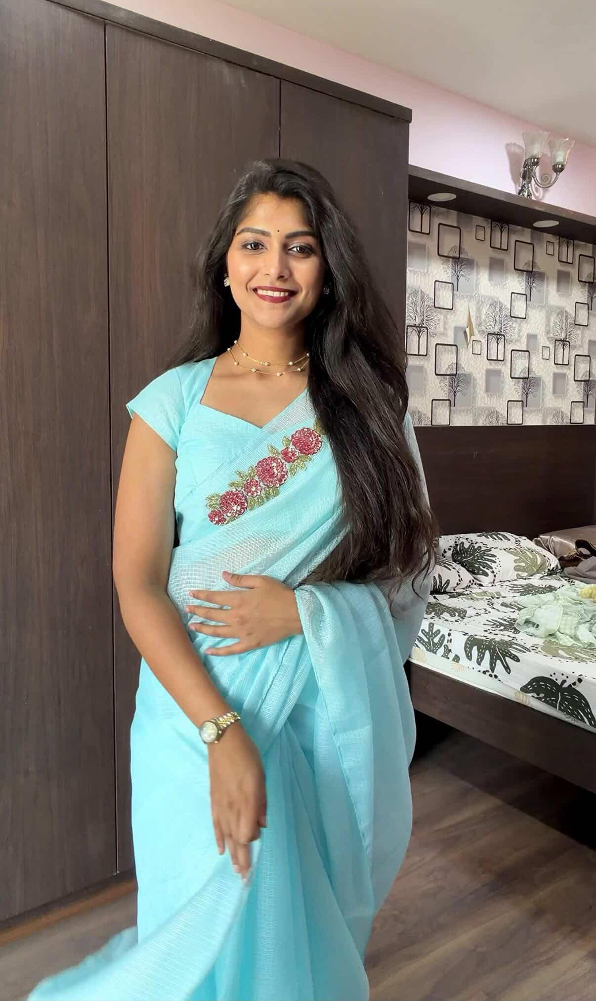 Premium kota Doria saree with hand cut Dana work
