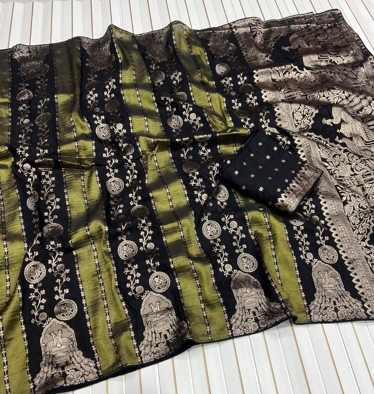 Chiniya Tisu silk saree