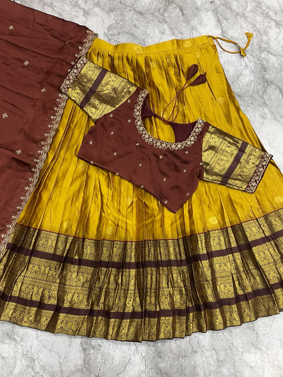 Kanjivaram silk fully stitched lehengas ✨