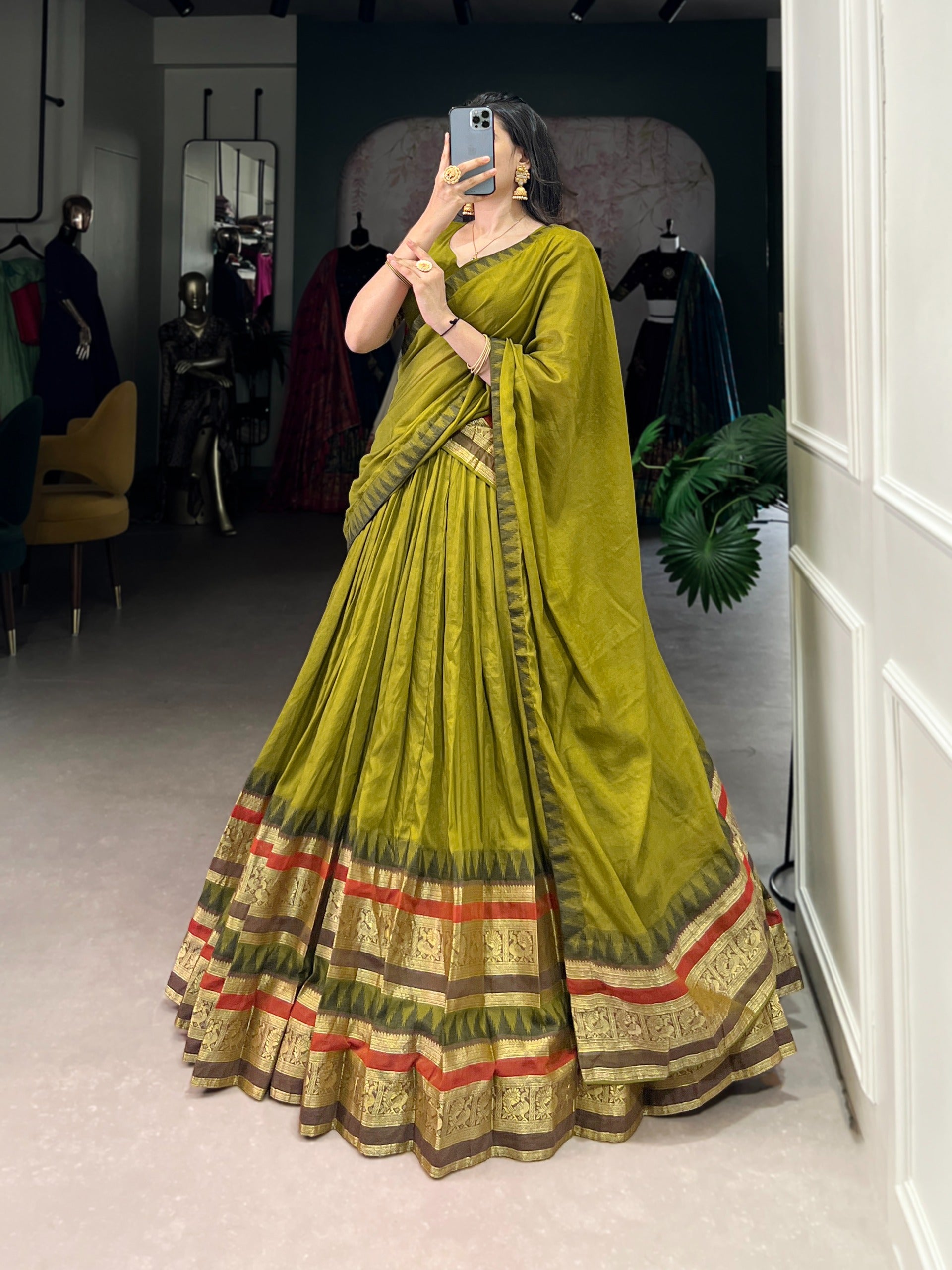 Chenderi lehenga