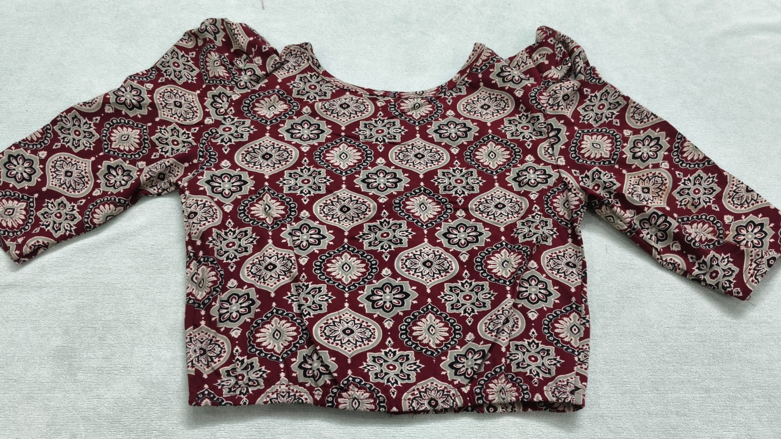 Stretchable blouses