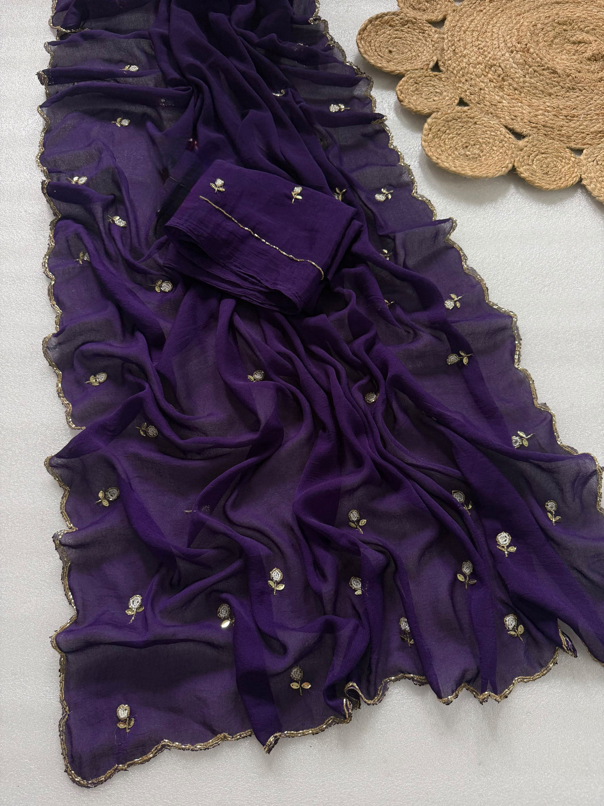 Rangoli crush silk buti design saree ✨