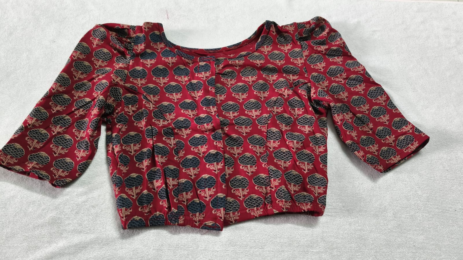 Stretchable blouses