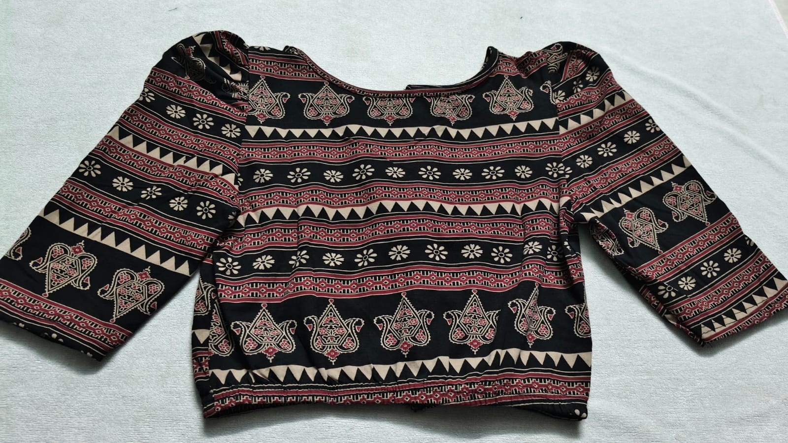 Stretchable blouses