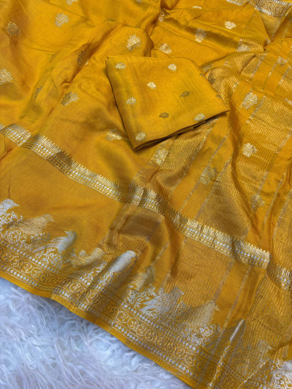 Viscose russian Dola saree✨