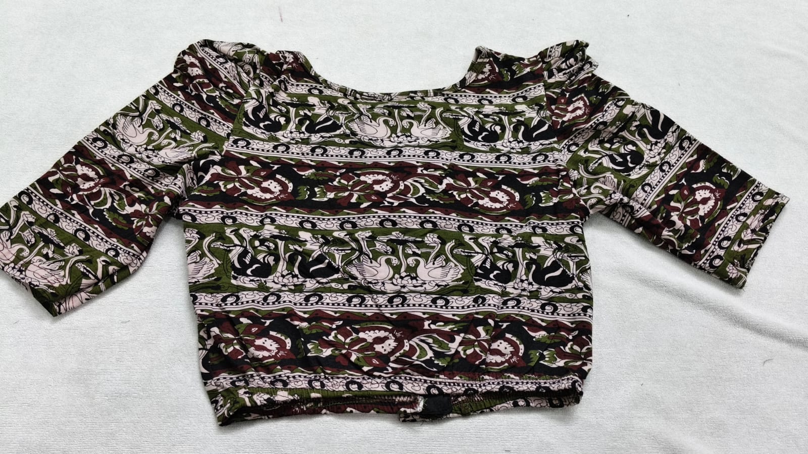 Stretchable blouses