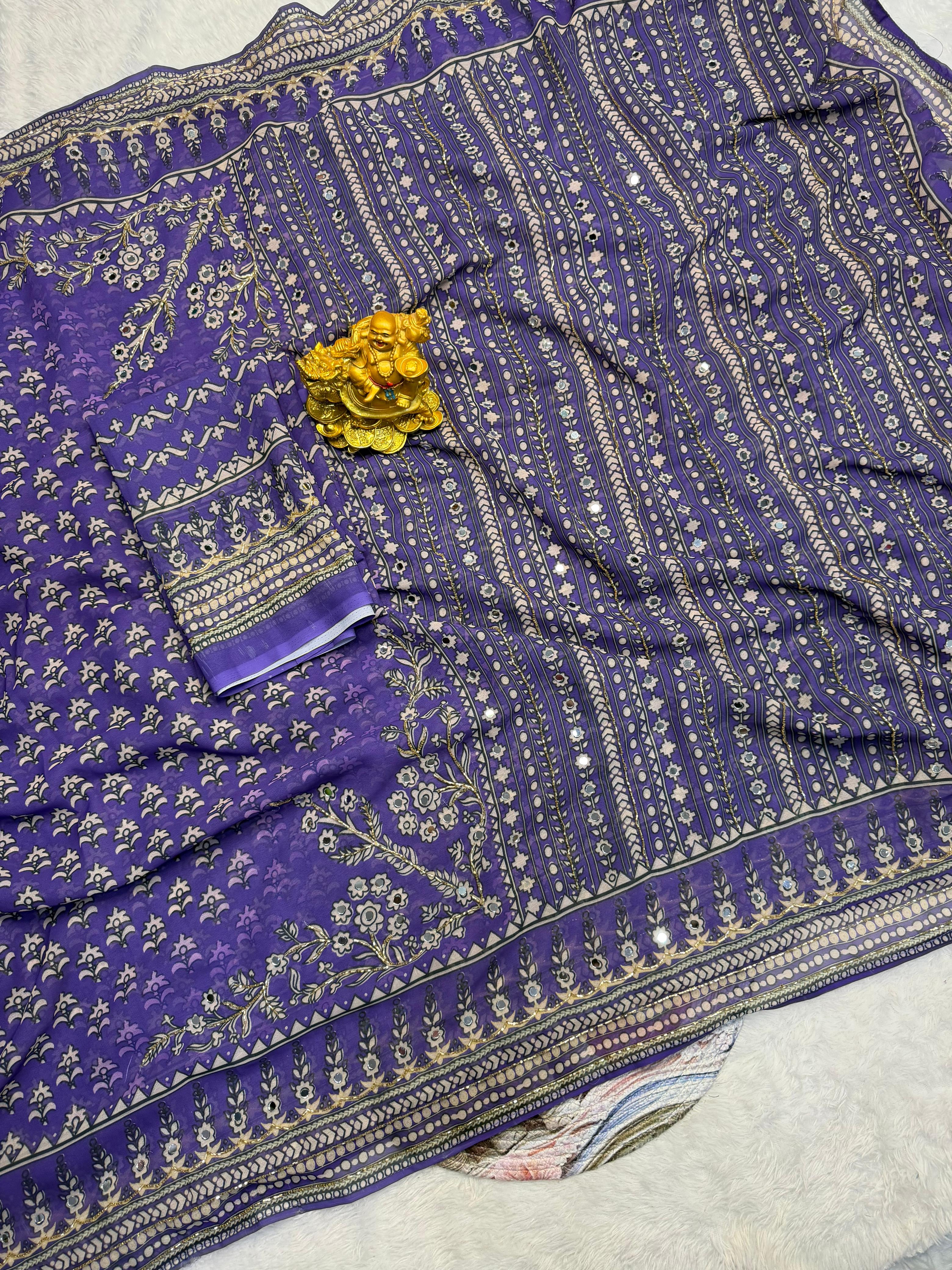 Viral georgette kareena kapoor saree