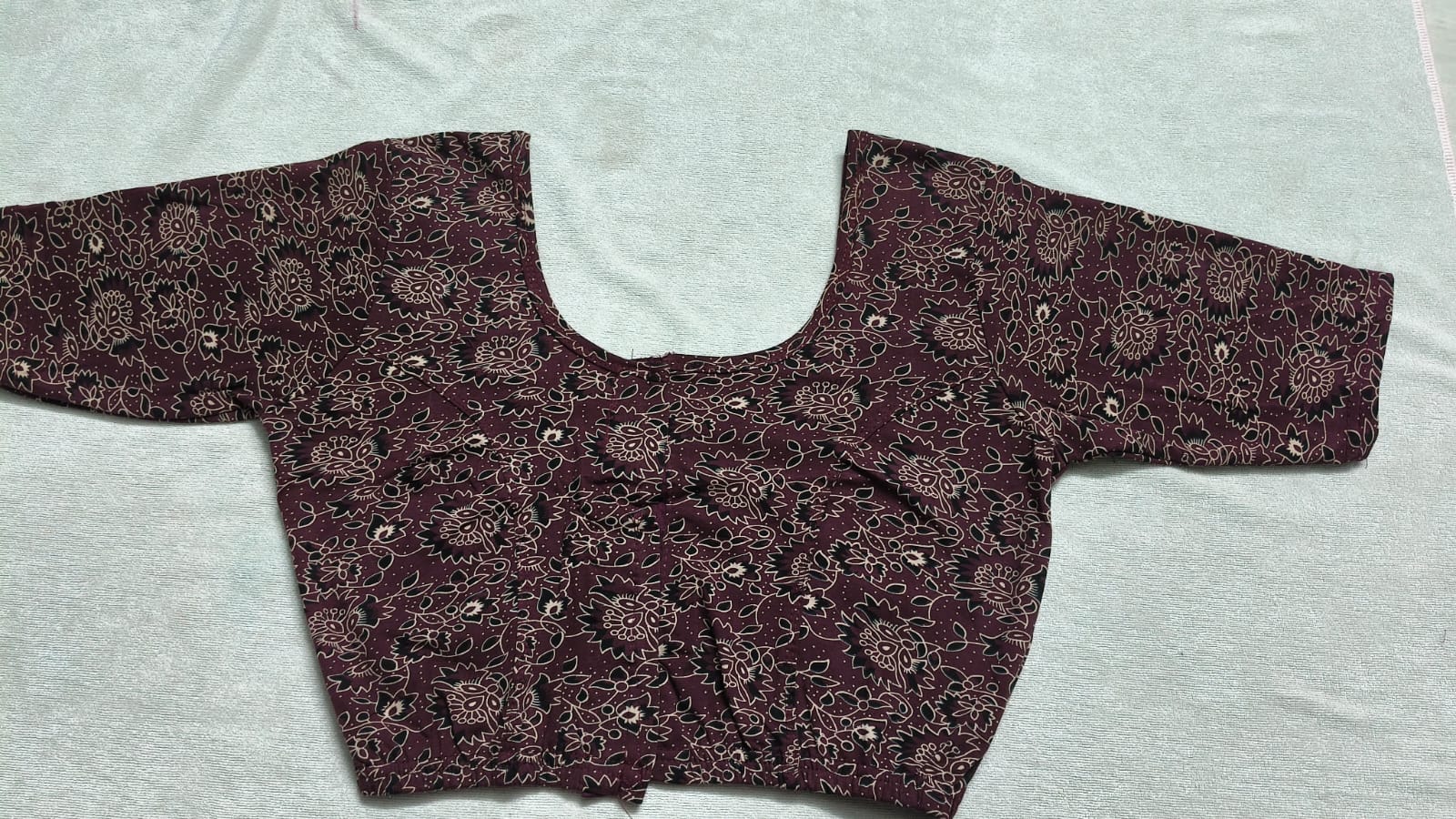 Stretchable blouses