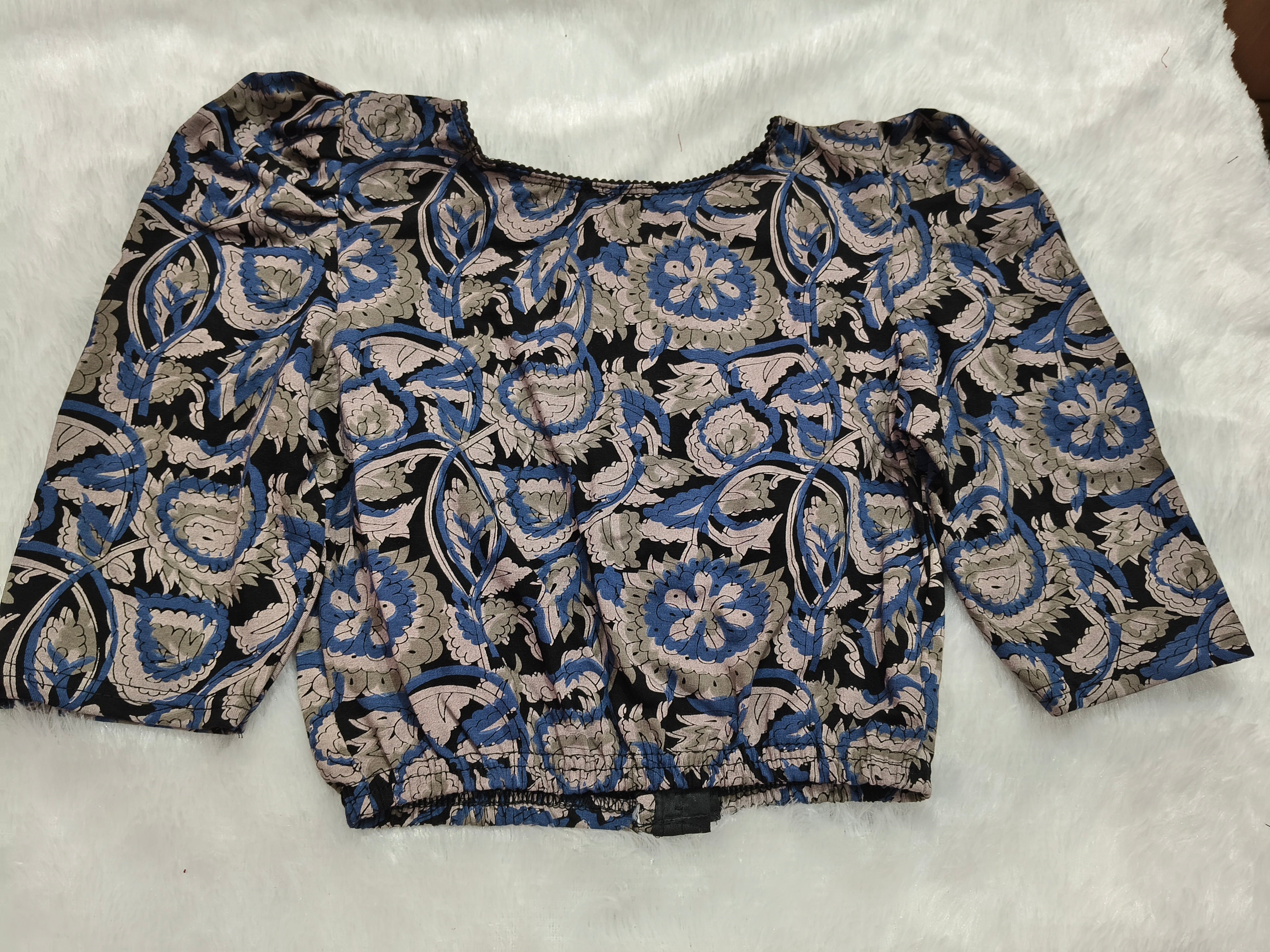 Strechable Blouses