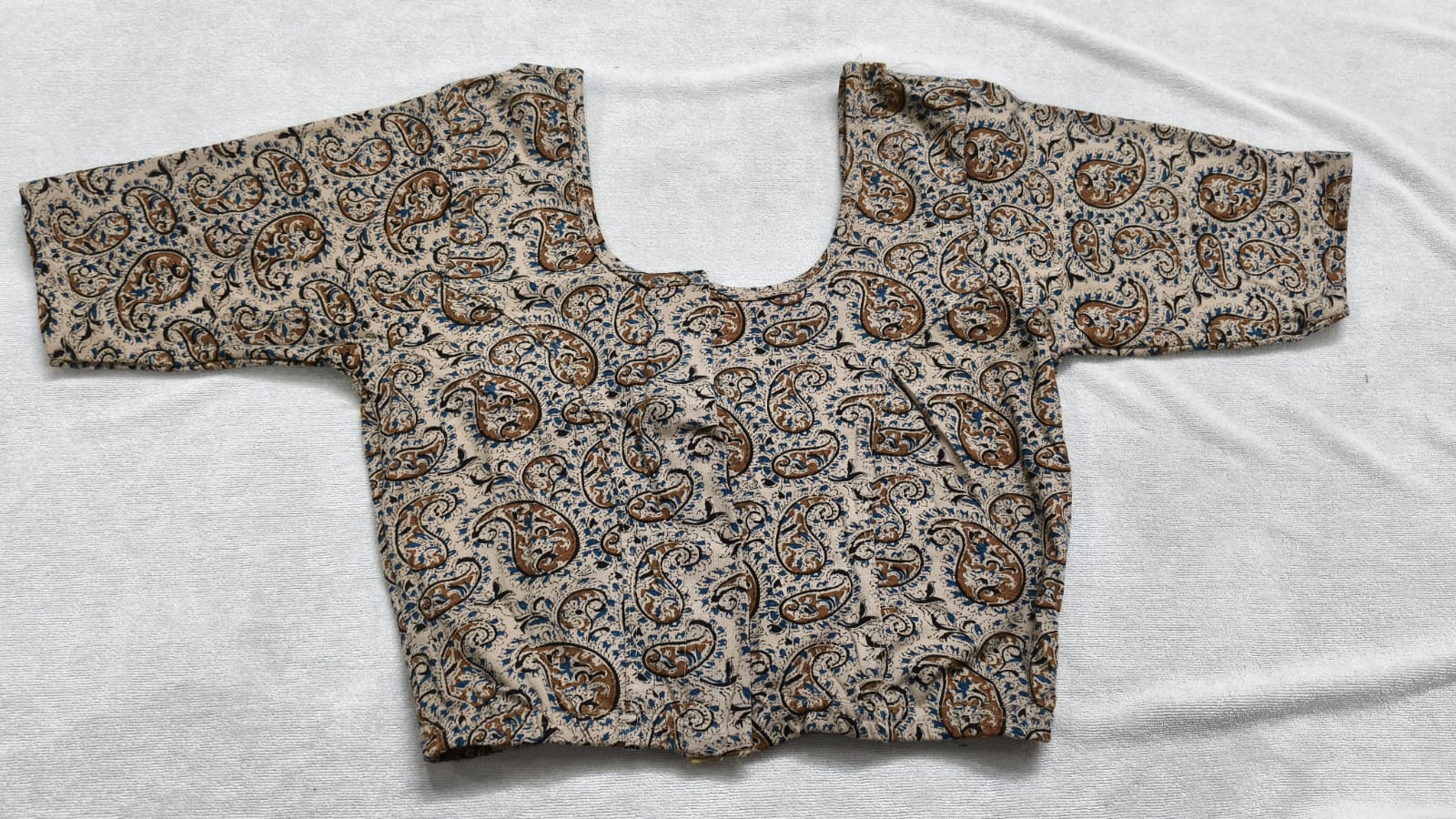 Stretchable blouses