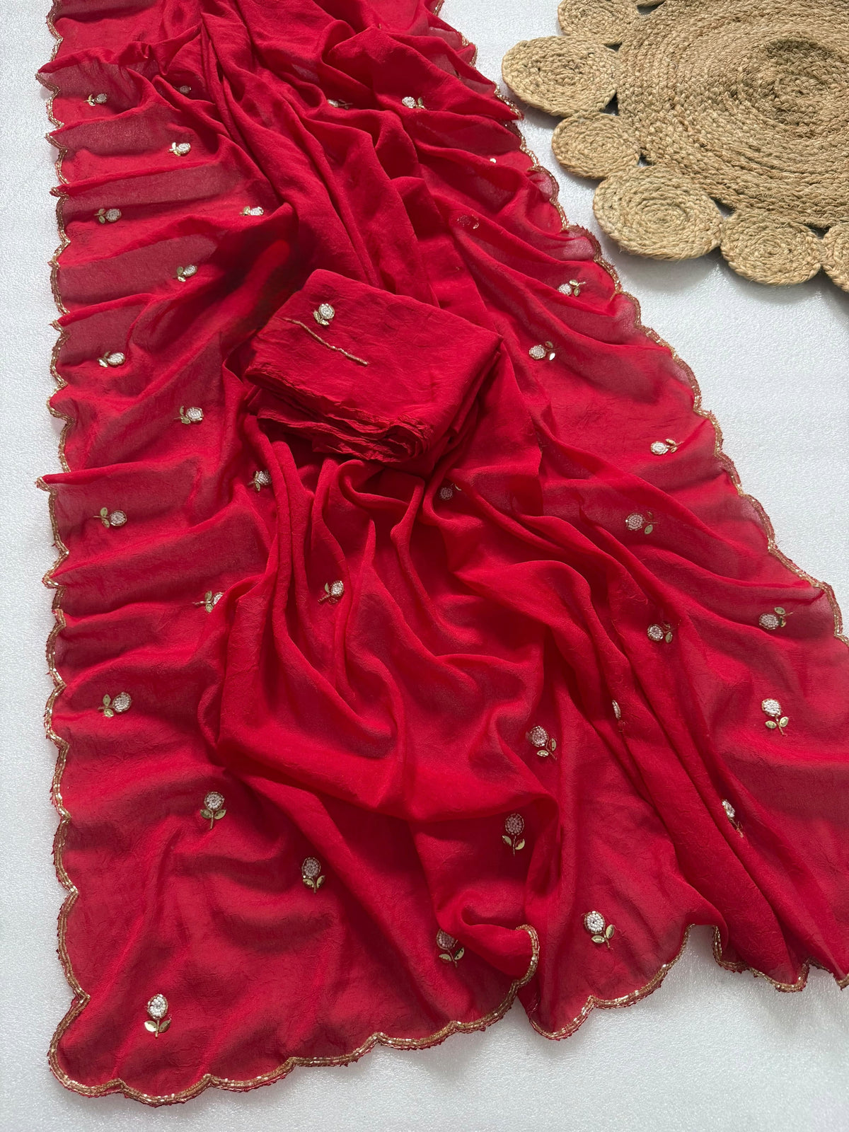 Rangoli crush silk buti design saree ✨