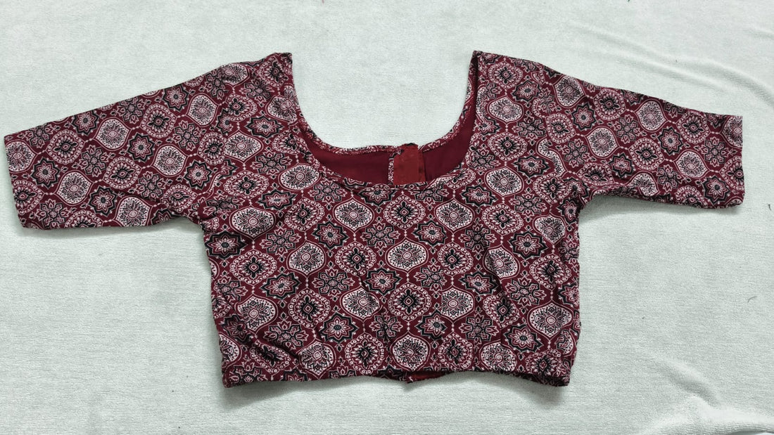 Stretchable blouses