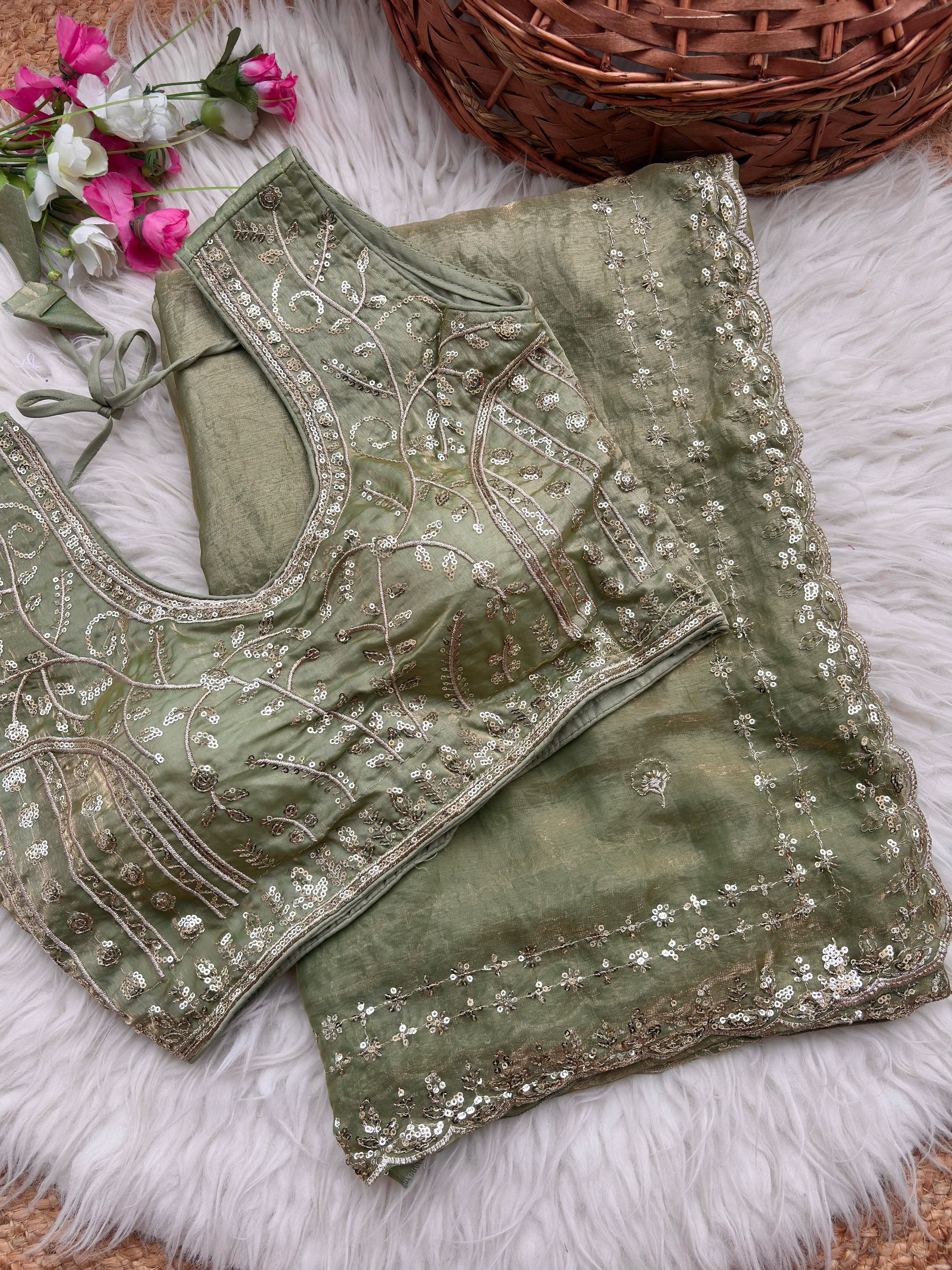 Fendy sattin designer saree ✨
