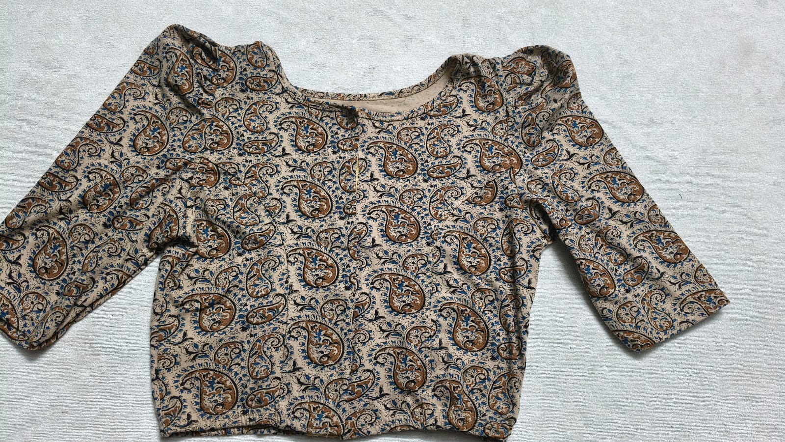 Stretchable blouses