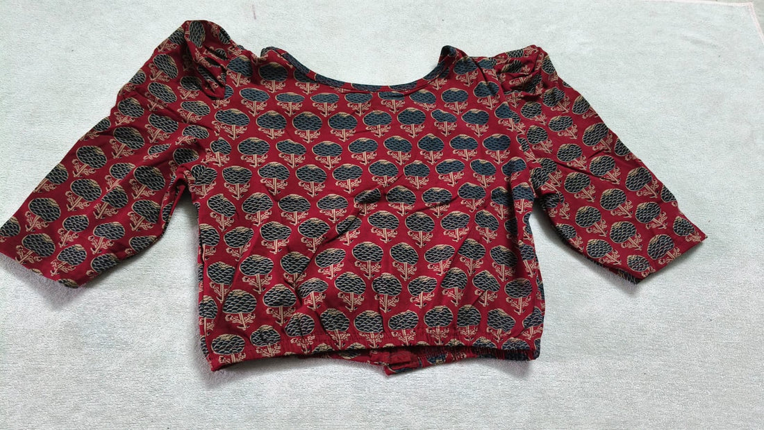 Stretchable blouses