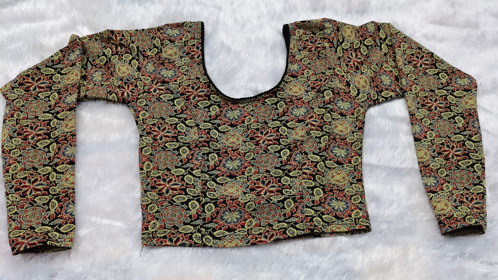 Strechable Blouses