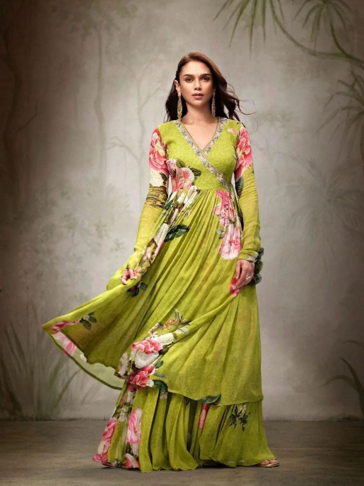 Aditi Rao Celebrity Inspired Floral Kurta Palazzo Set